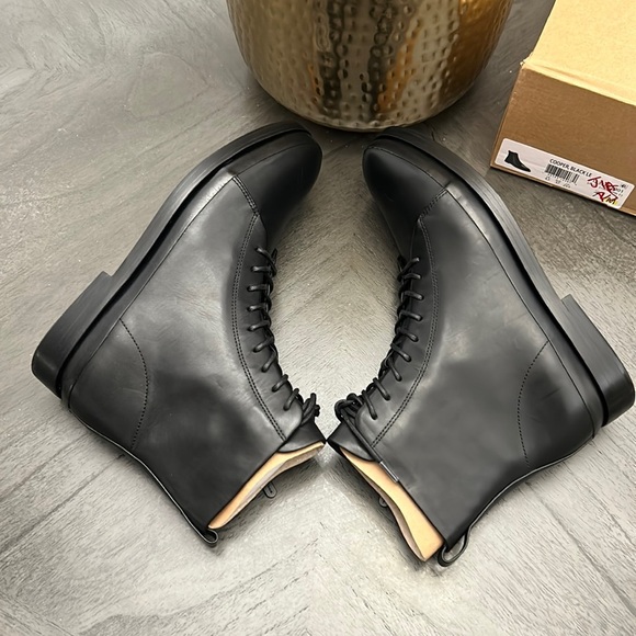 VINCE Cooper Water-resistant leather Boot - Picture 7 of 9